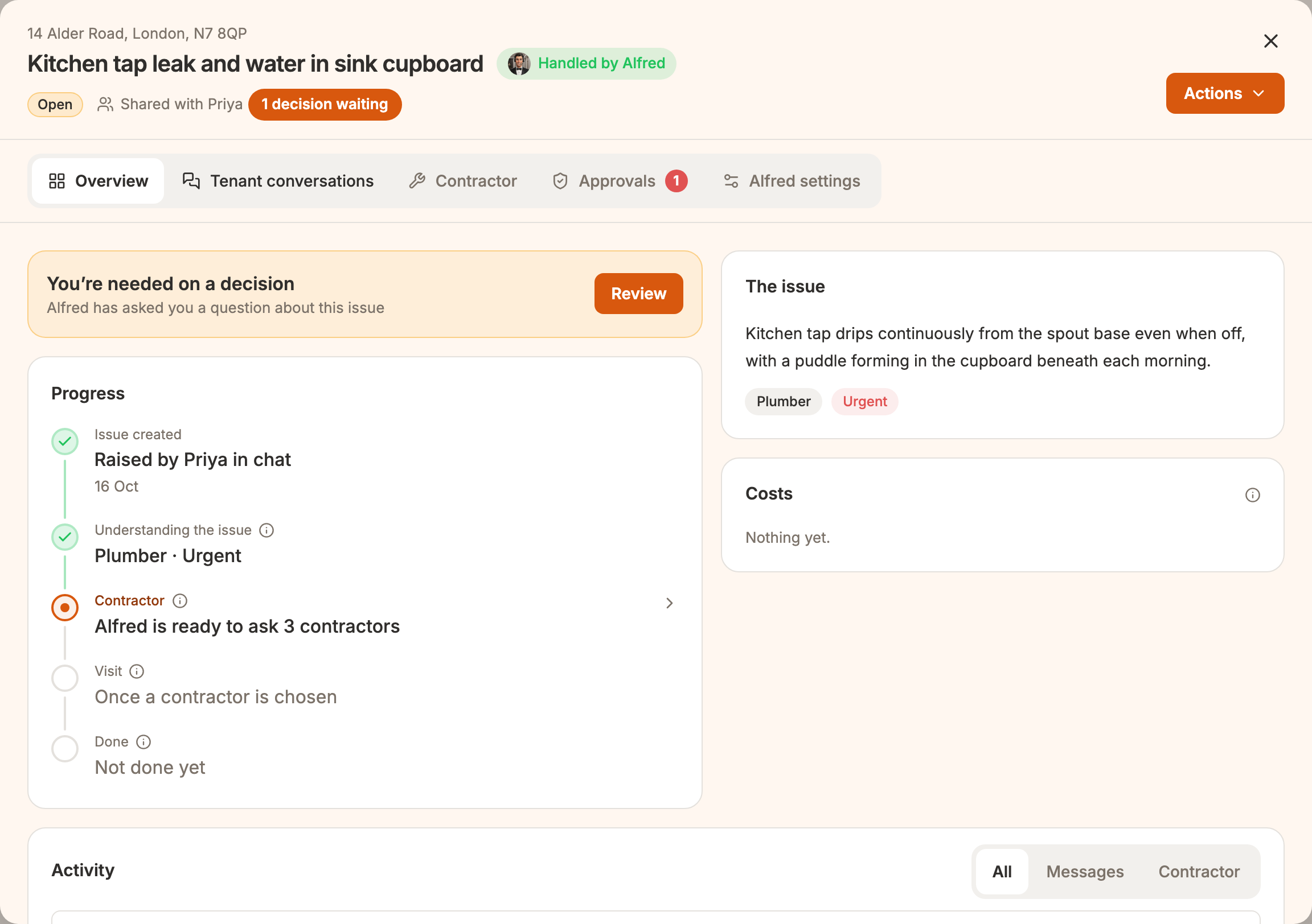 An issue Alfred is handling, with the Progress card showing the contractor chosen at an agreed price and Alfred arranging a time
